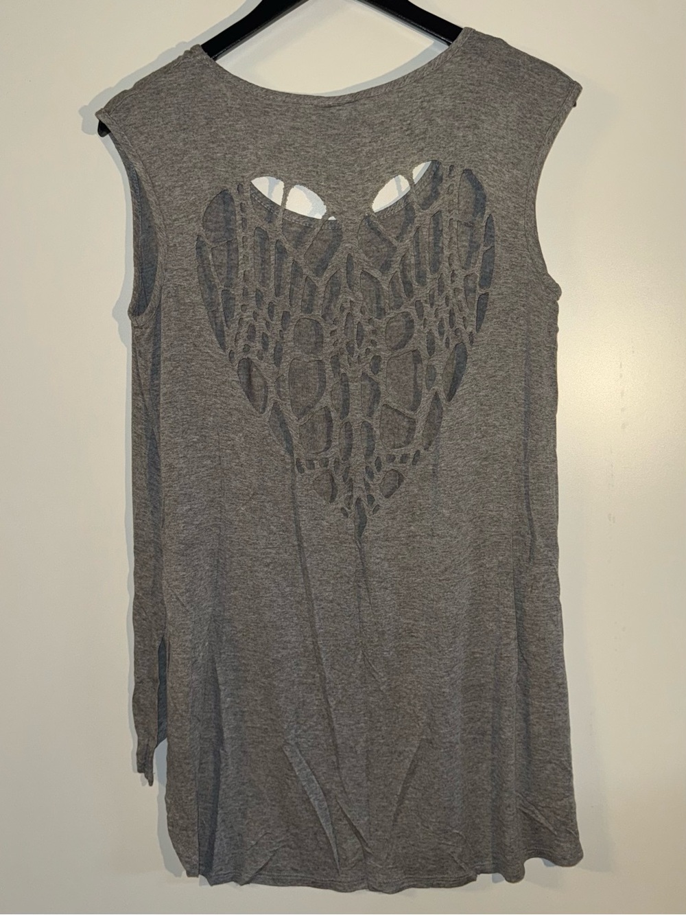 h.i.p. Gray Sleeveless Tank with Heart Cutout Back